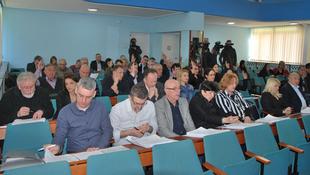 СЕДНИЦА У ЈАГОДИНИ: Тезге, димњаци и такси превоз